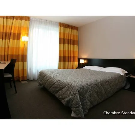 The Originals Boutique, De La Paix,