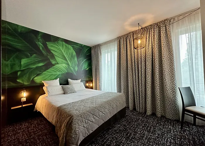 Hotel The Originals Boutique, De La Paix, 4*